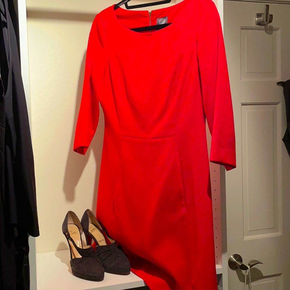Vince Camuto gorgeous red dress with flat front pockets!